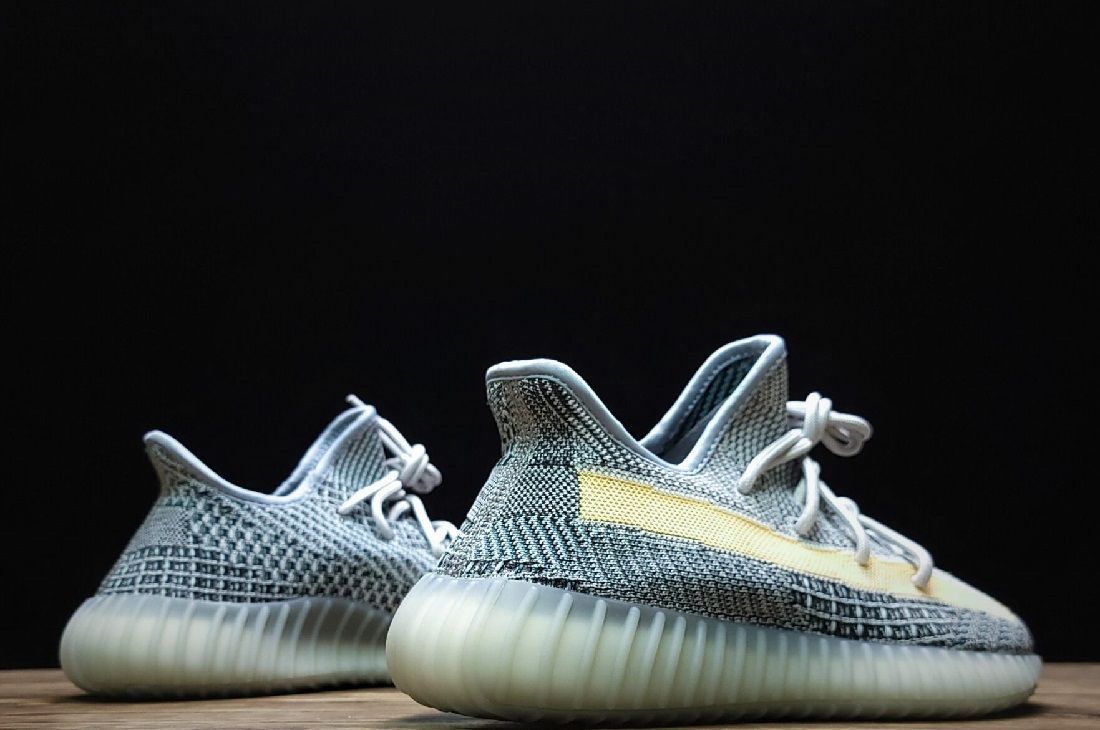 1:1 Quality Yeezy 350 V2 Ash Blue Fake Sneakers (5)